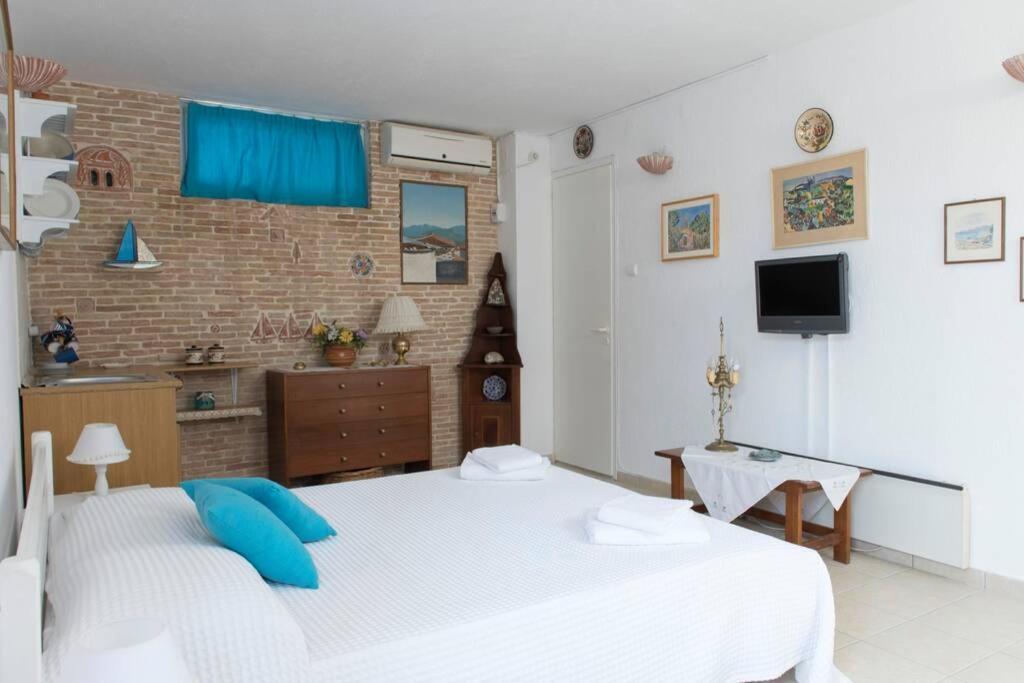 Palmaya Villa, Unique Seafront Experience Vagia  Esterno foto