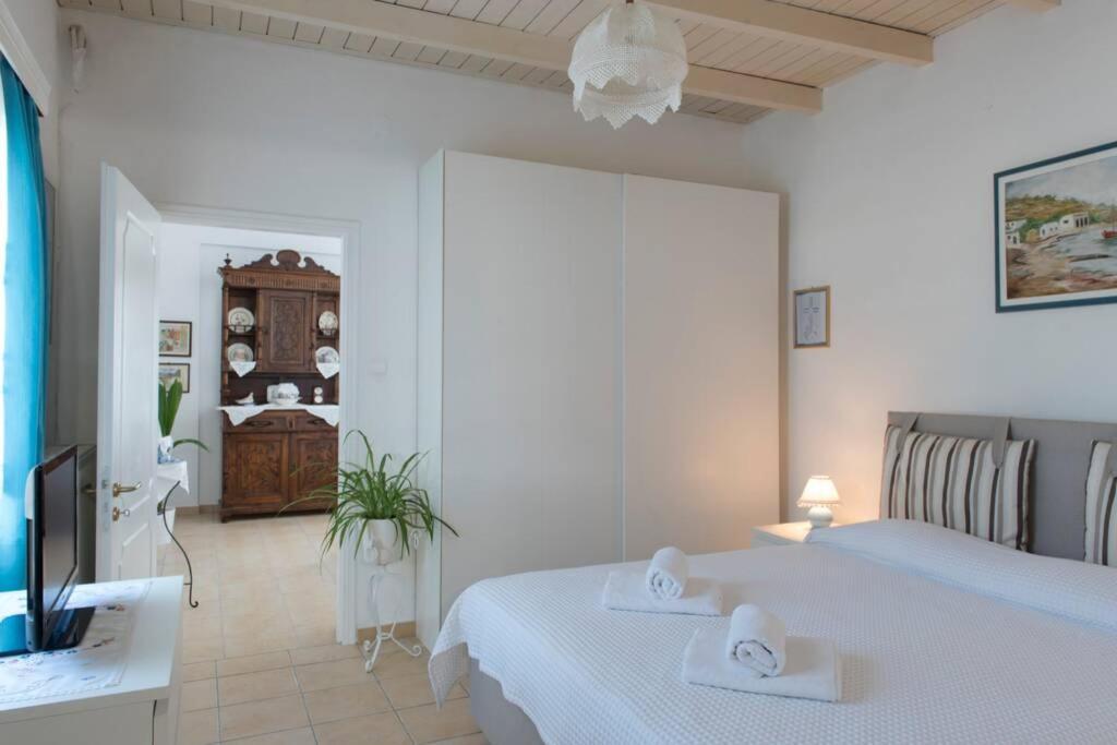 Palmaya Villa, Unique Seafront Experience Vagia  Esterno foto