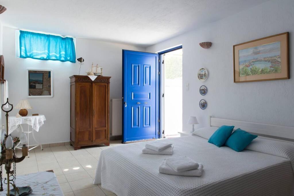 Palmaya Villa, Unique Seafront Experience Vagia  Esterno foto